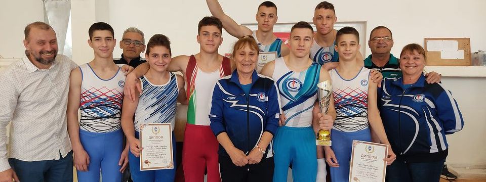 Спортен клуб по спортна гимнастика Светкавица